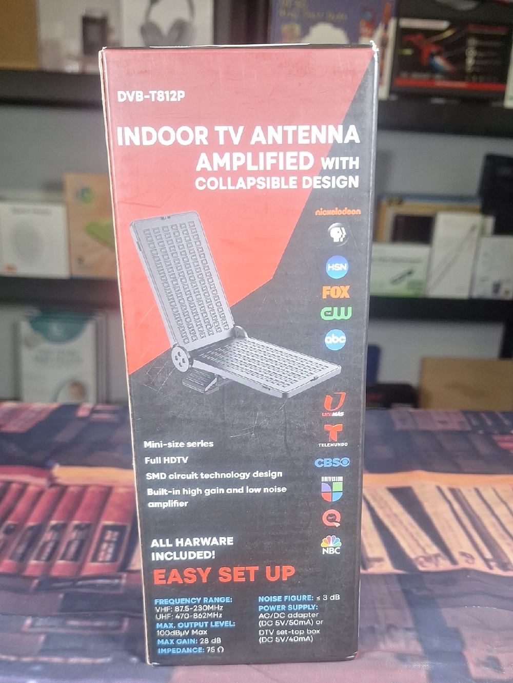 Indoor TV Antenna Amplified - Collapsible Design (Red & Black)
